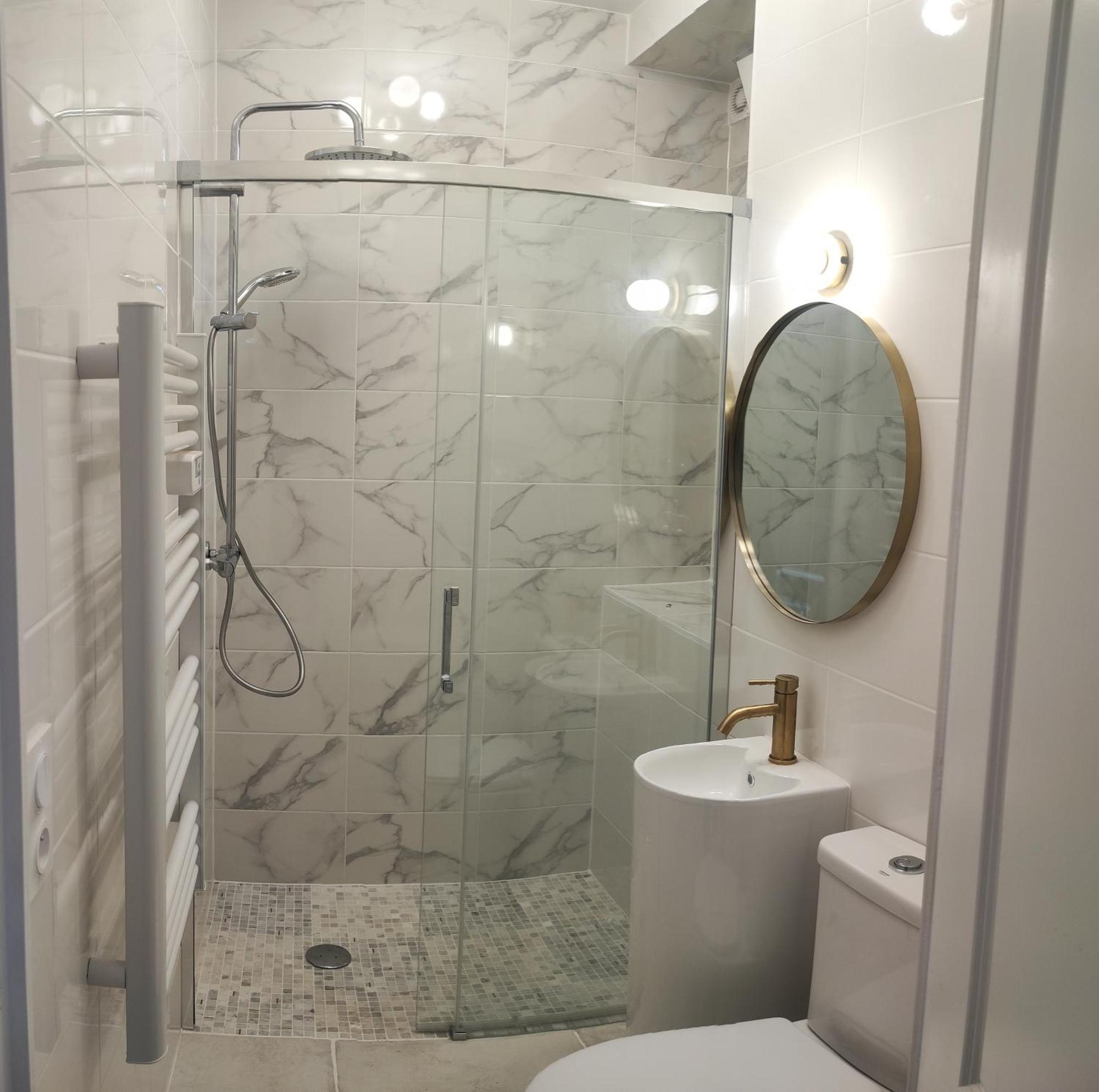 Le Cocoon Dore Poitiers Bagian luar foto