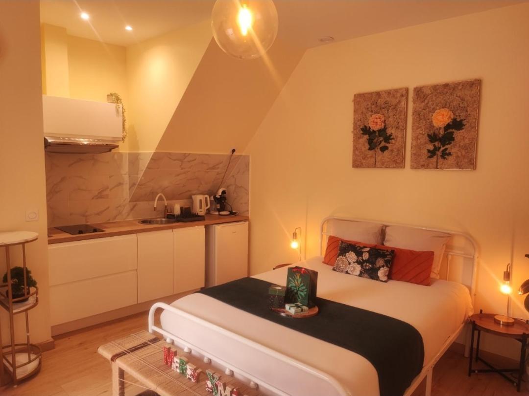 Le Cocoon Dore Poitiers Bagian luar foto