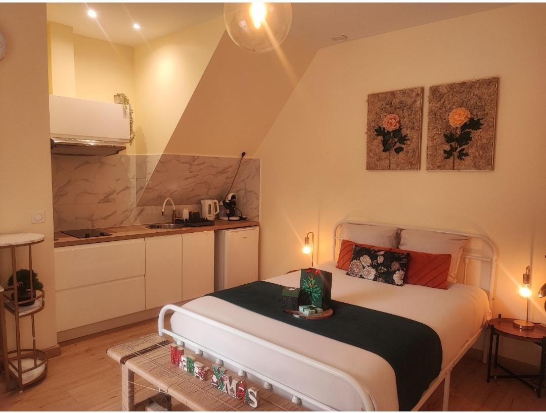 Le Cocoon Dore Poitiers Bagian luar foto